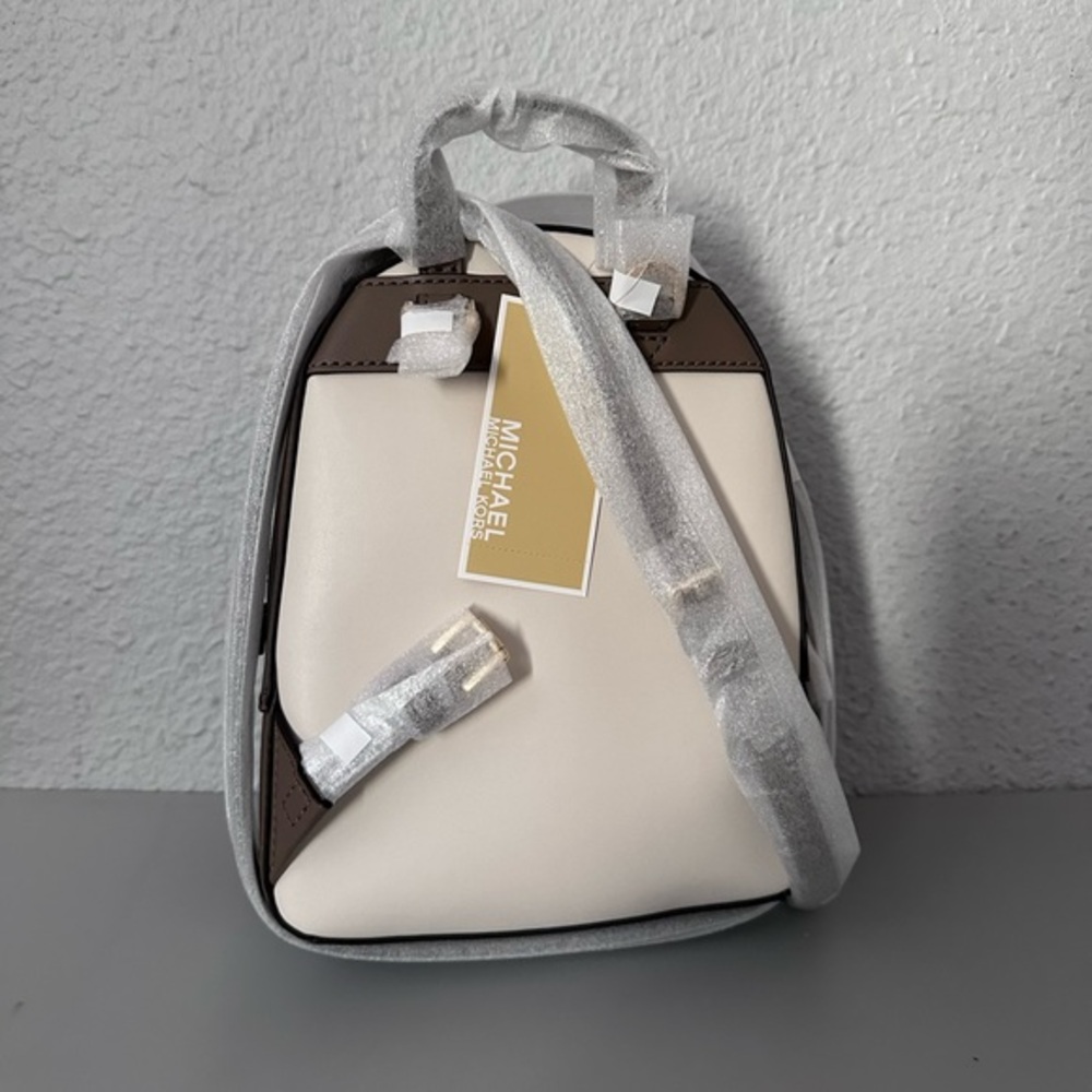 NWT MICHAEL KORS OUTLET Jaycee Extra-Small Logo Debossed Convertible‎ Backpack - Picture 8 of 9